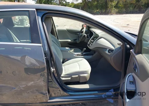 2019 Chevrolet Malibu Lt z USA, uszkodzony, nr VIN 1G1ZD5ST2KF138857